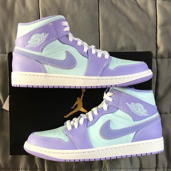 Jordan 1 Mid Purple Pulse/Arctic Punch - Picture 2 of 16